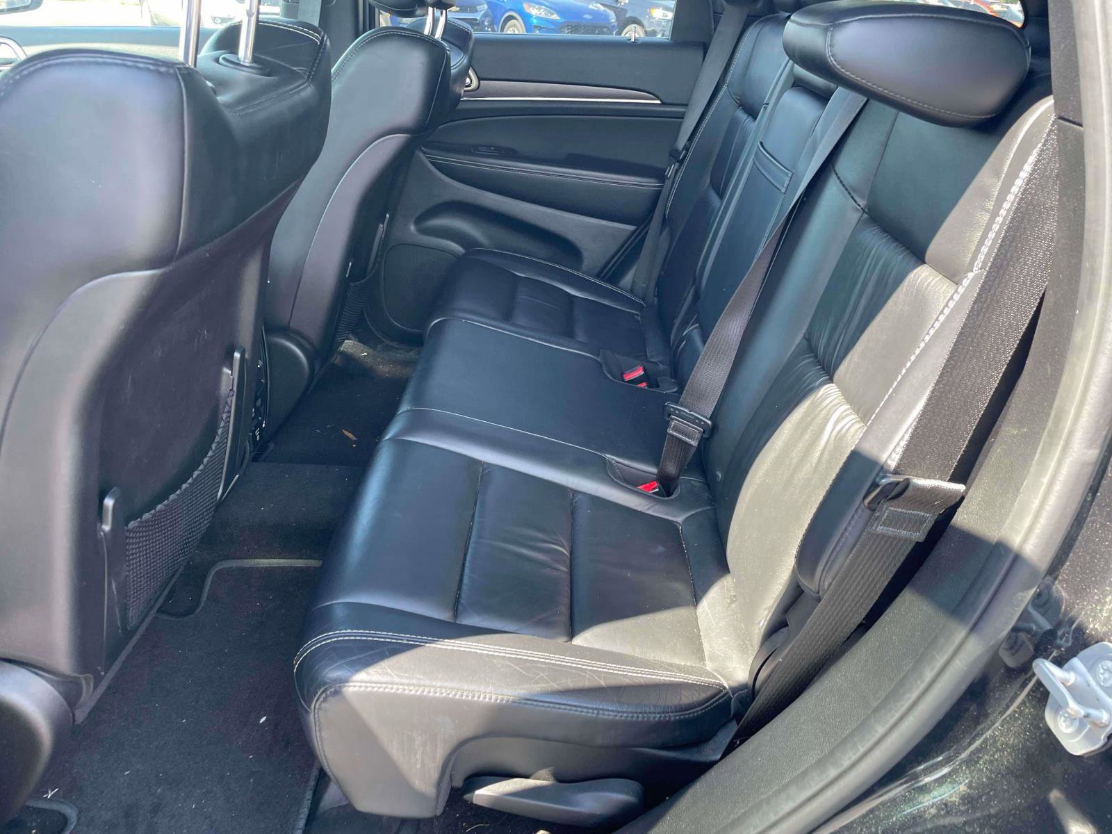 Used 2015 Jeep Grand Cherokee Limited AWD/4WD image 6