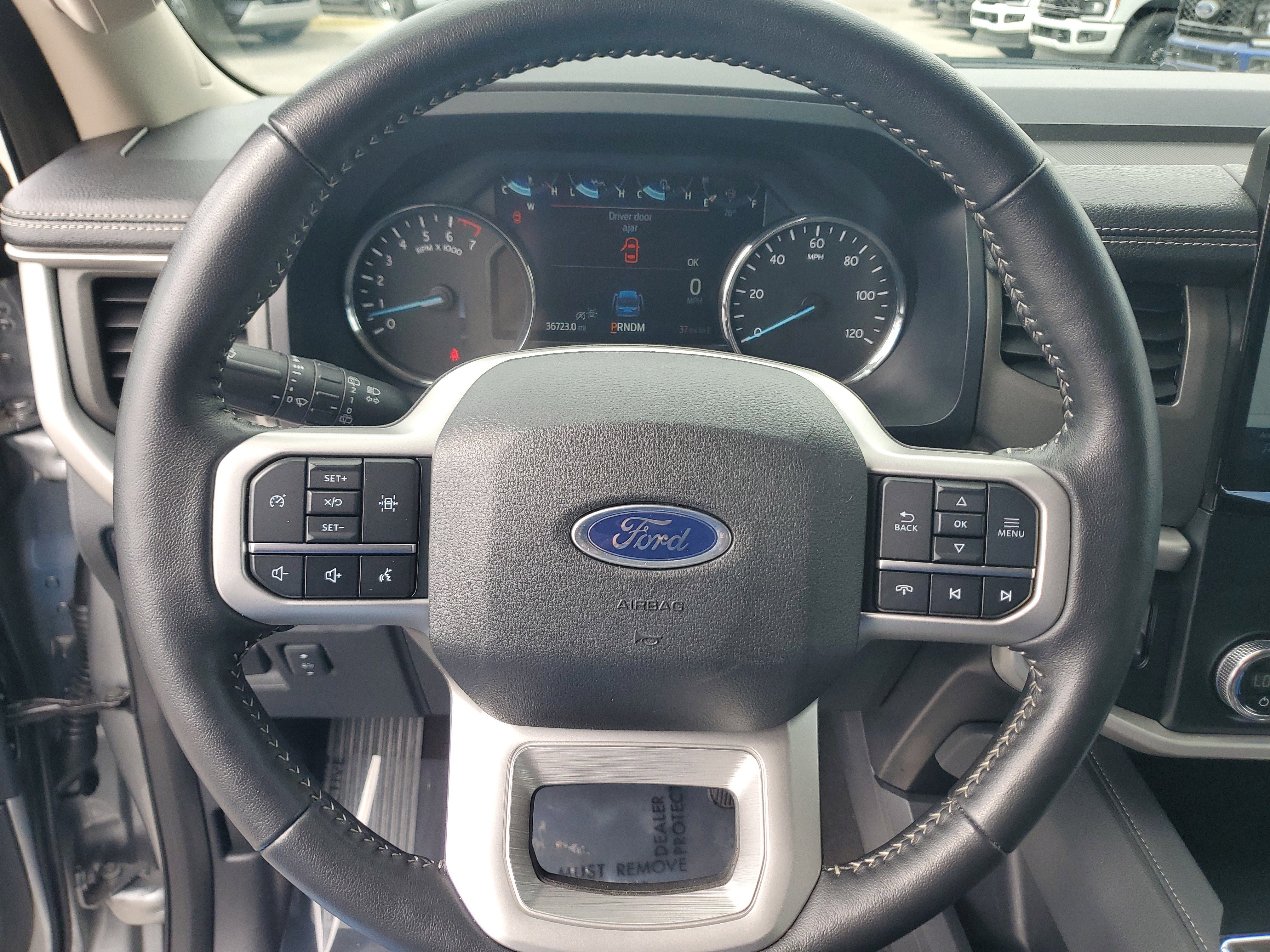 Used 2024 Ford Expedition Max XLT image 23