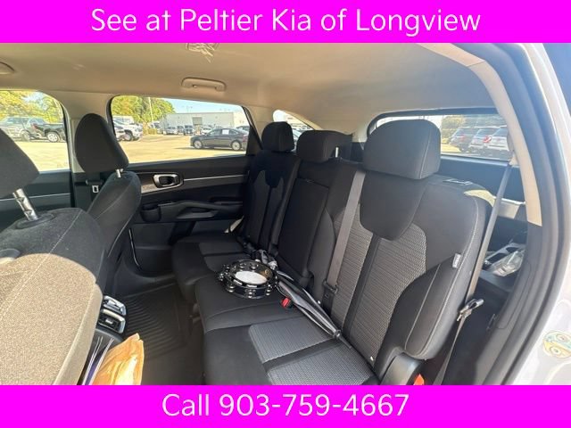 Used 2024 Kia Sorento LX FWD image 10