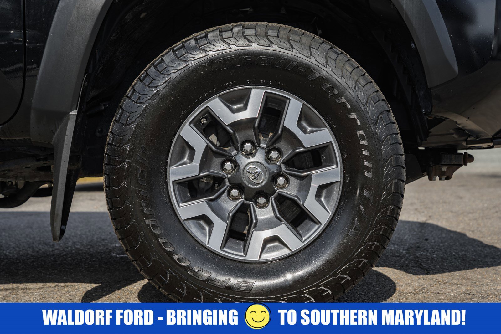 Used 2021 Toyota Tacoma TRD Off-Road w/ TRD Premium Off Road Package image 17