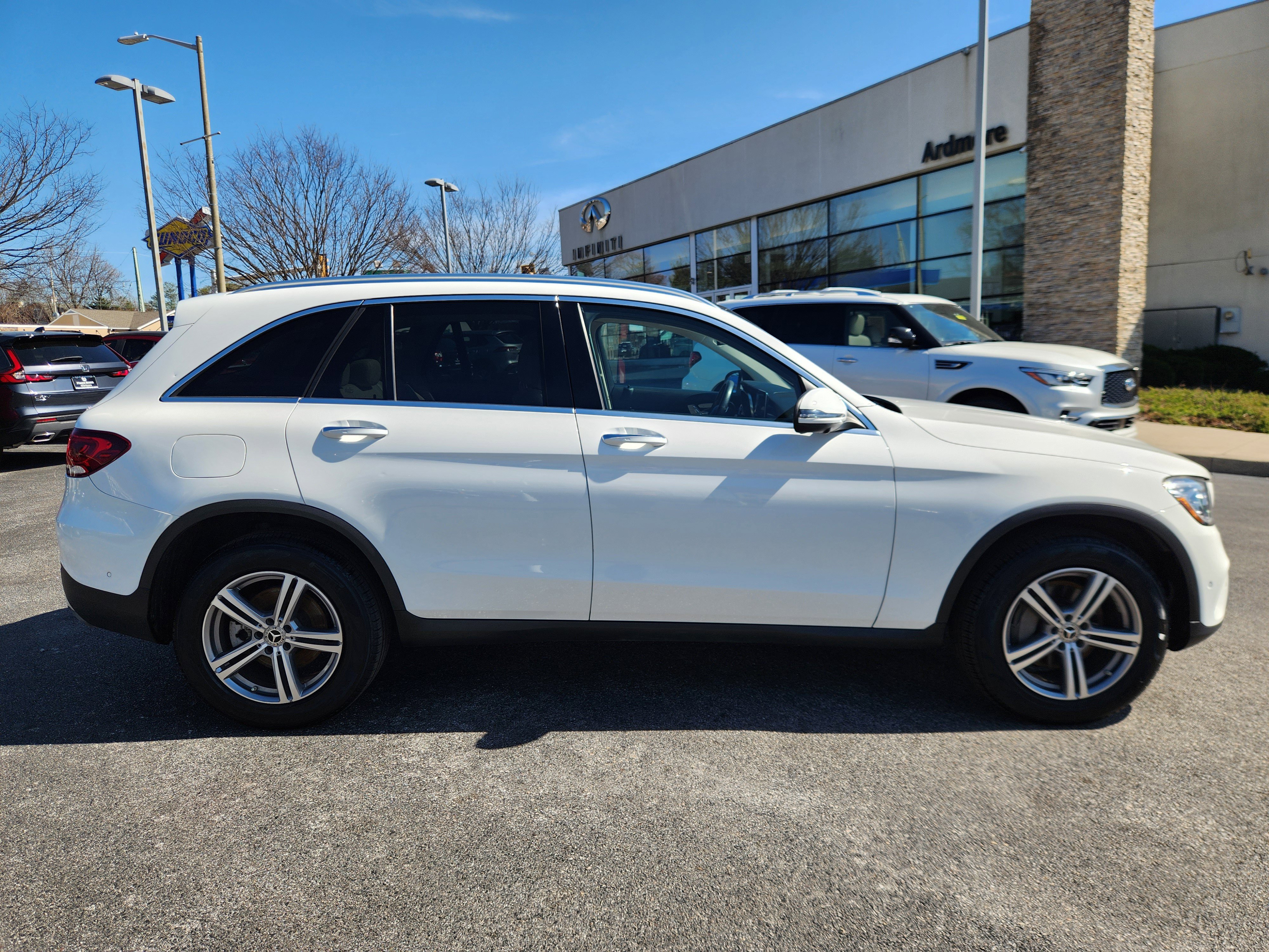 Used 2021 Mercedes-Benz GLC 300 4MATIC image 6