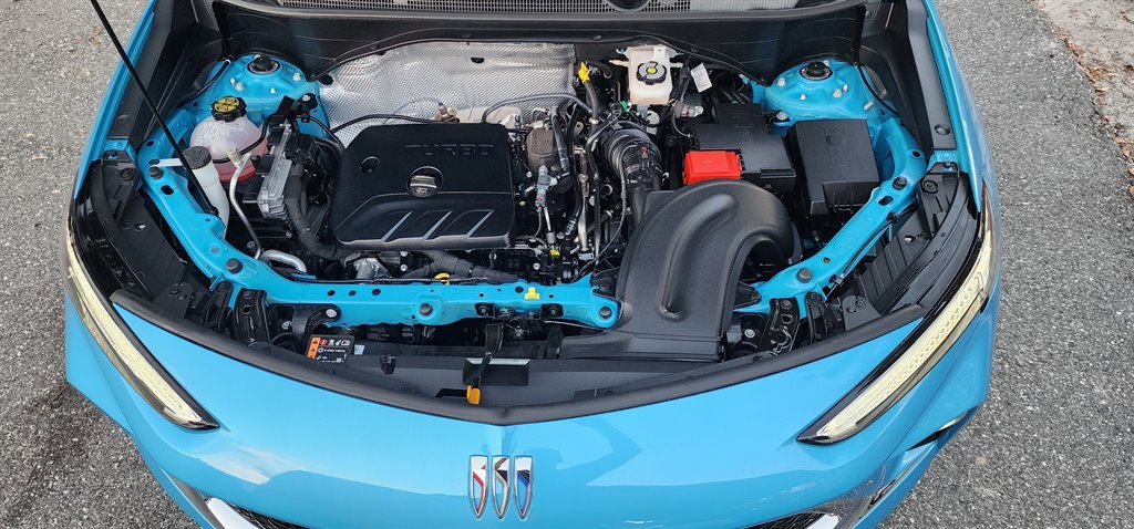 Used 2025 Buick Encore GX Sport Touring image 18