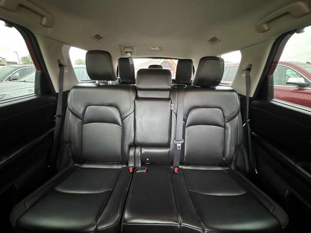Used 2022 Nissan Pathfinder SL w/ SL Black Package AWD/4WD image 22