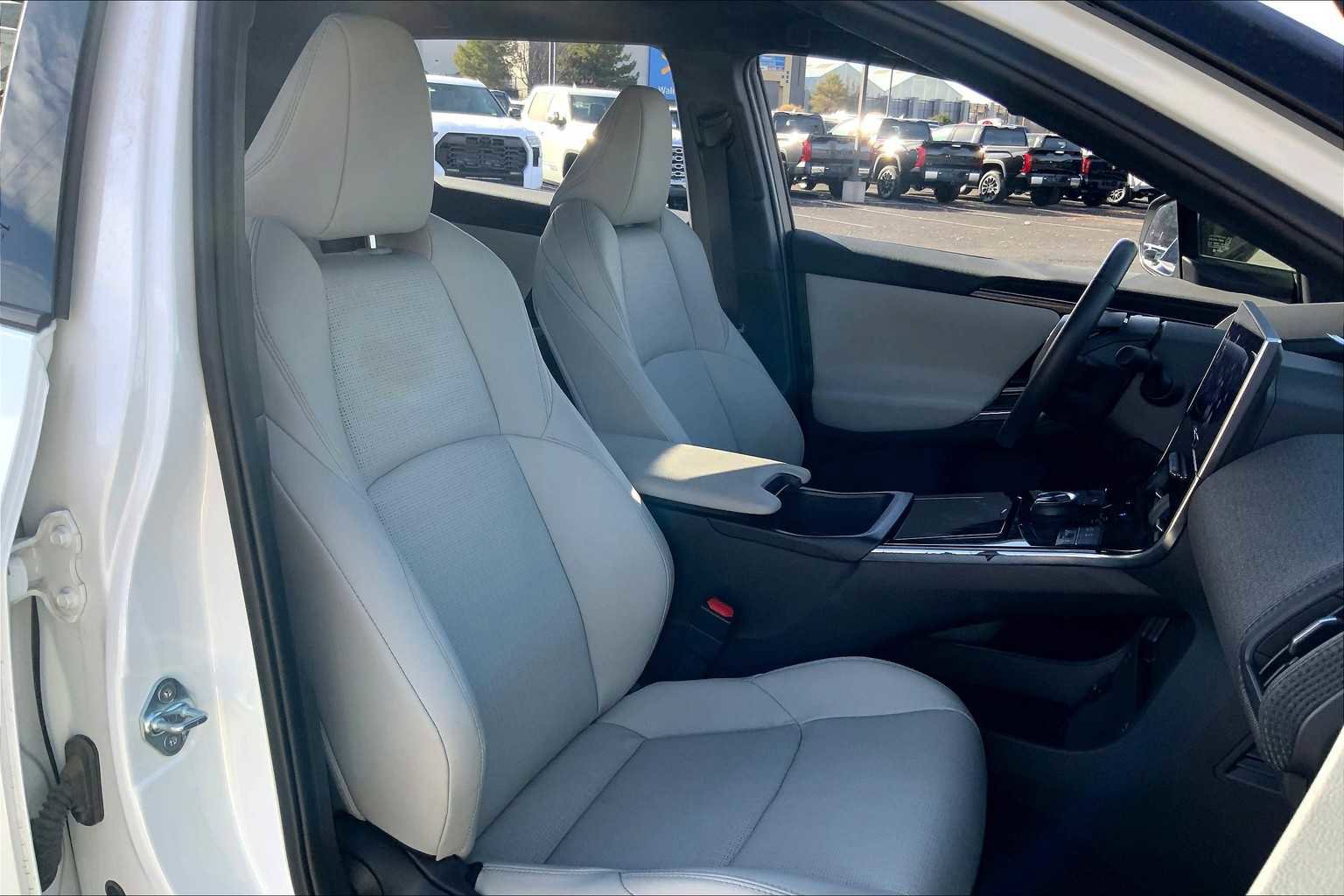 Certified 2023 Toyota bZ4X Limited w/ Weather Package image 7