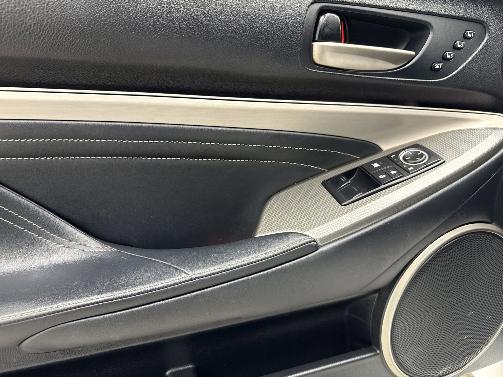 Used 2015 Lexus RC 350 w/ F Sport w/Summer Tires image 29