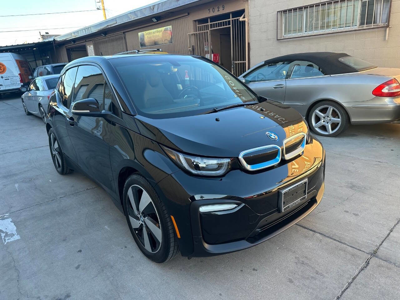 Used 2018 BMW i3 Base 4dr Hatchback RWD image 6