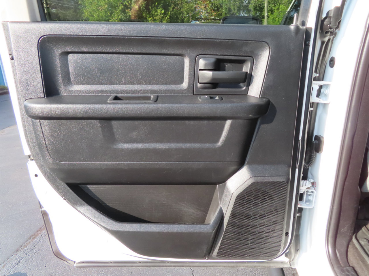 Used 2018 RAM 2500 Tradesman w/ Chrome Appearance Group image 20