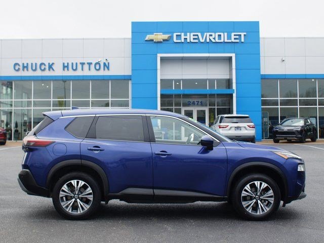 Used 2021 Nissan Rogue SV image 1