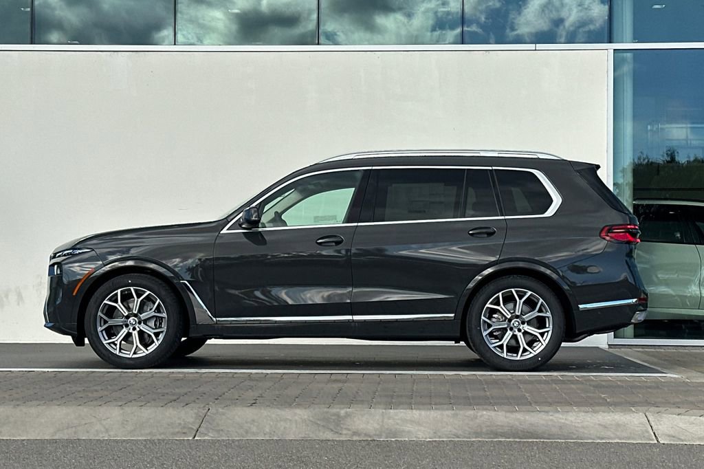 New 2026 BMW X7 xDrive40i w/ Premium Package image 6