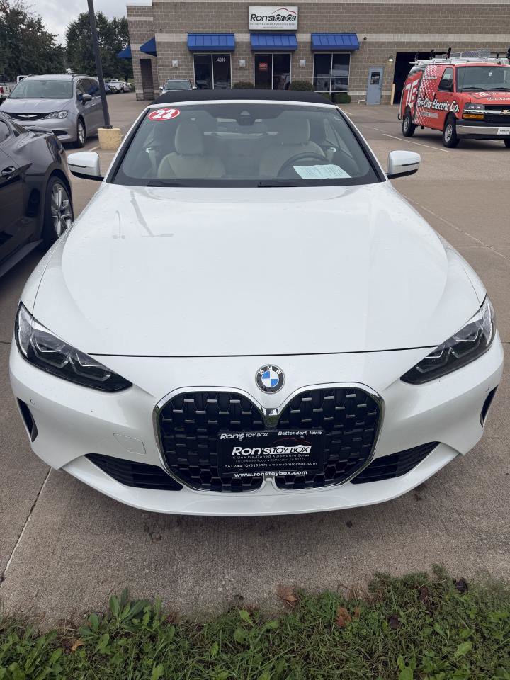Used 2022 BMW 430i xDrive Convertible w/ Convenience Package AWD/4WD image 2