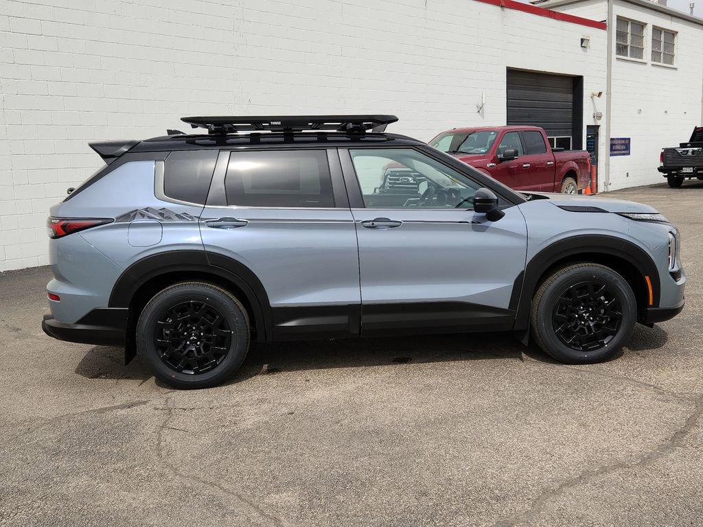 New 2026 Mitsubishi Outlander Trail Edition image 15