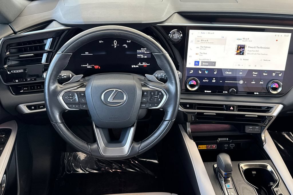 Used 2025 Lexus RX 350 Premium Plus w/ Accessory Package (Z1) FWD image 17