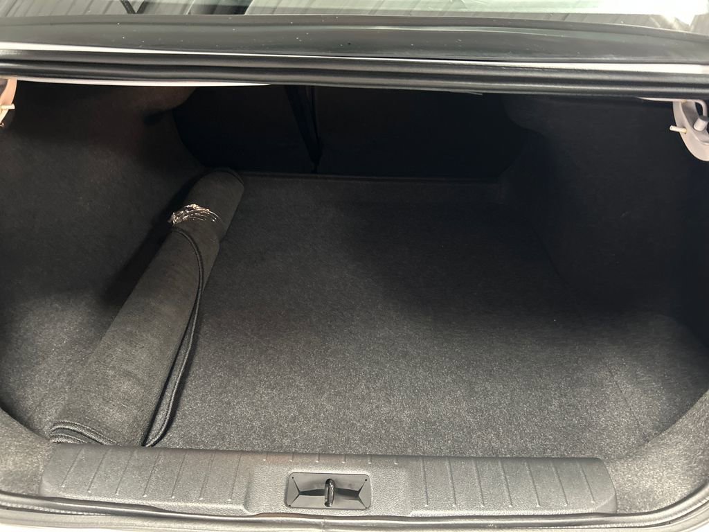 Used 2023 Nissan Sentra SR w/ SR Premium Package FWD image 23