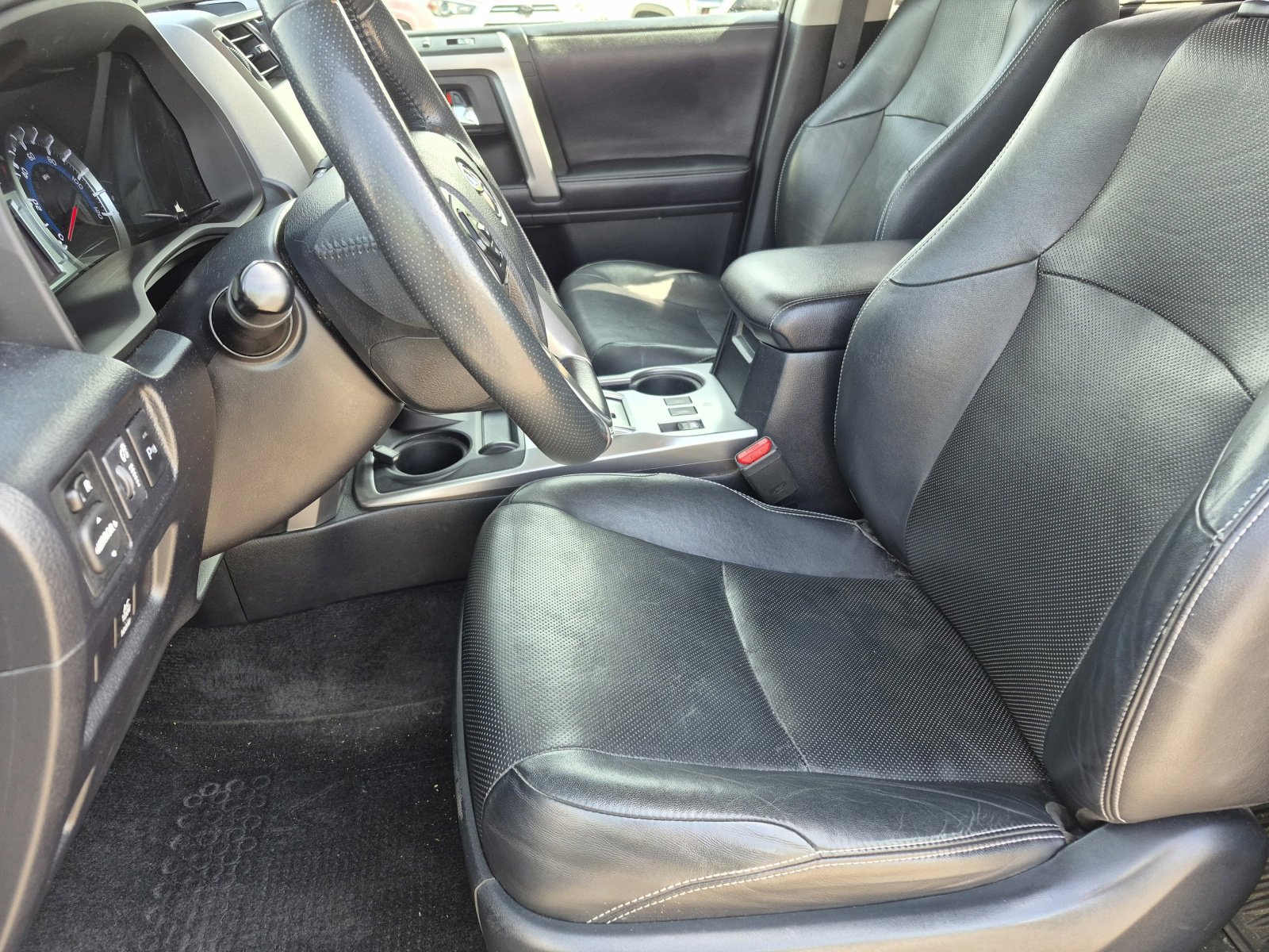 Used 2018 Toyota 4Runner Limited AWD/4WD image 16
