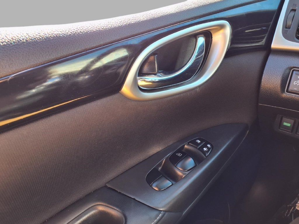 Used 2018 Nissan Sentra SV FWD image 19