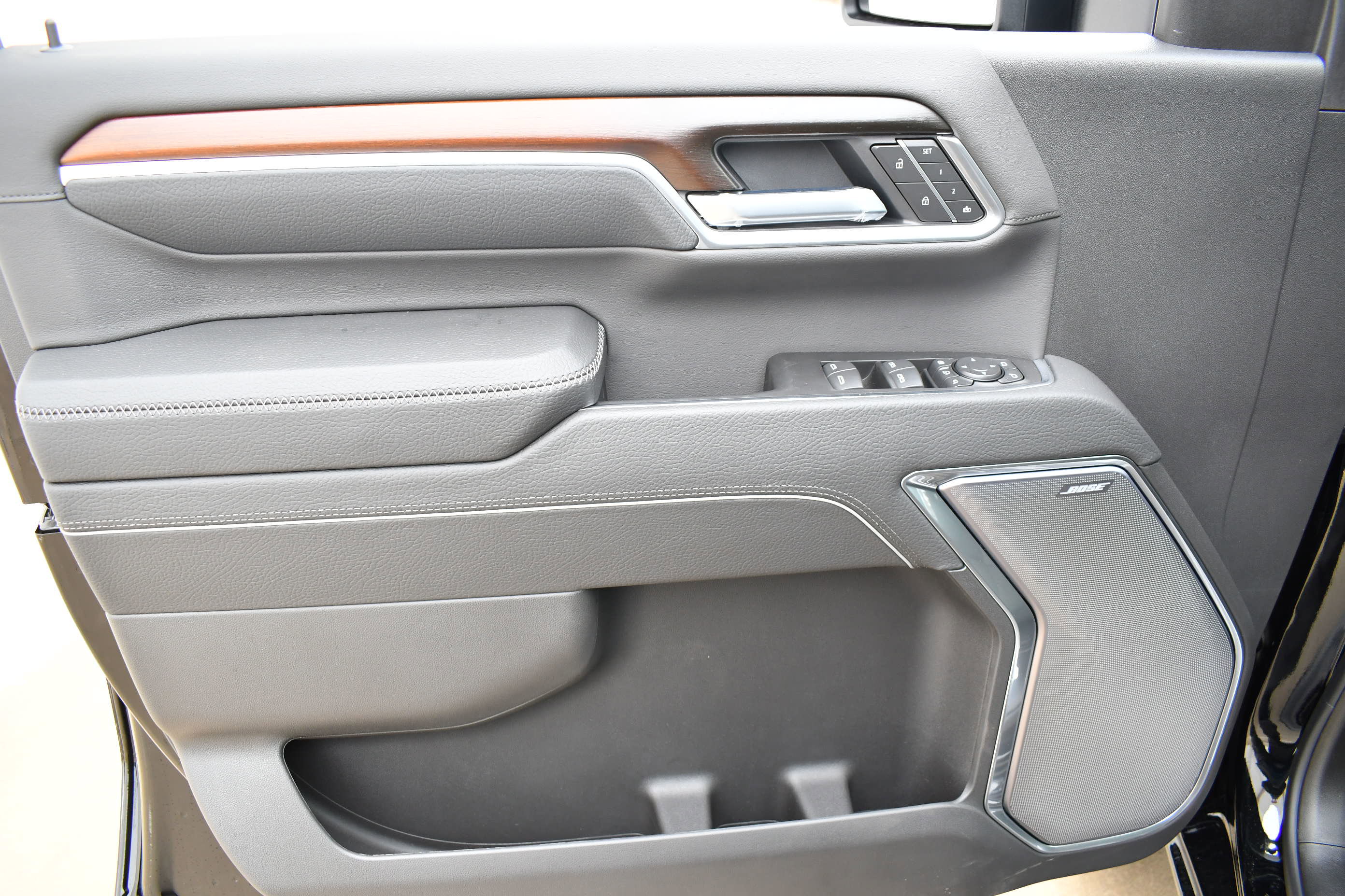 New 2026 GMC Sierra 2500 Denali w/ Denali Reserve Package image 16