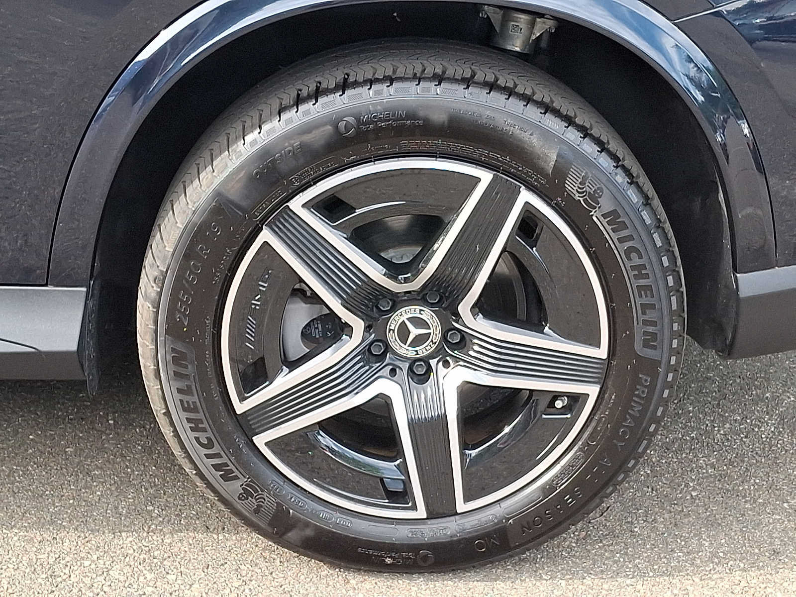 Used 2024 Mercedes-Benz GLC 300 4MATIC image 6