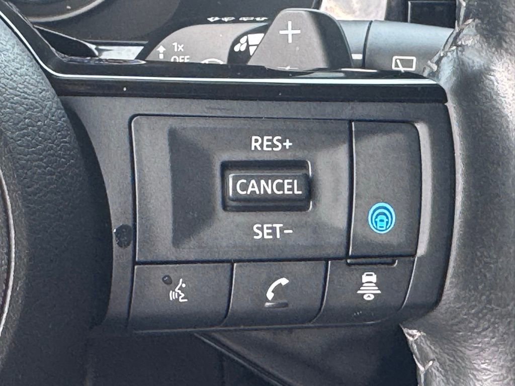 Used 2023 Nissan Pathfinder SL w/ Lighting Package (N92) image 26