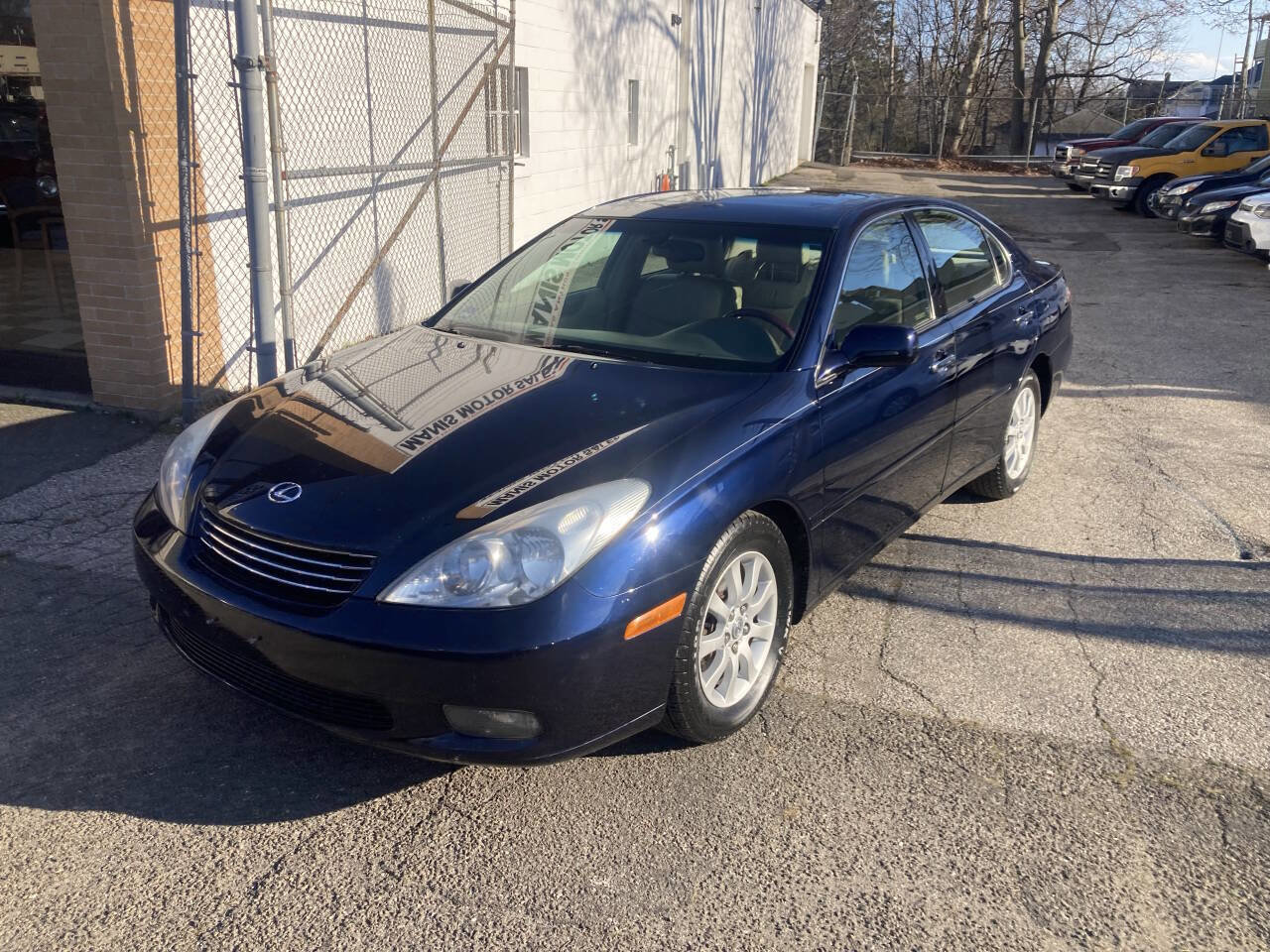 Used 2004 Lexus ES 330 image 2
