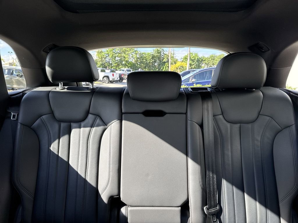 Used 2020 Audi Q5 2.0T Titanium Premium Plus w/ Premium Plus Package image 19