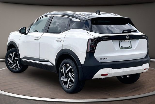 New 2026 Nissan Kicks SV w/ SV Premium Package FWD image 3