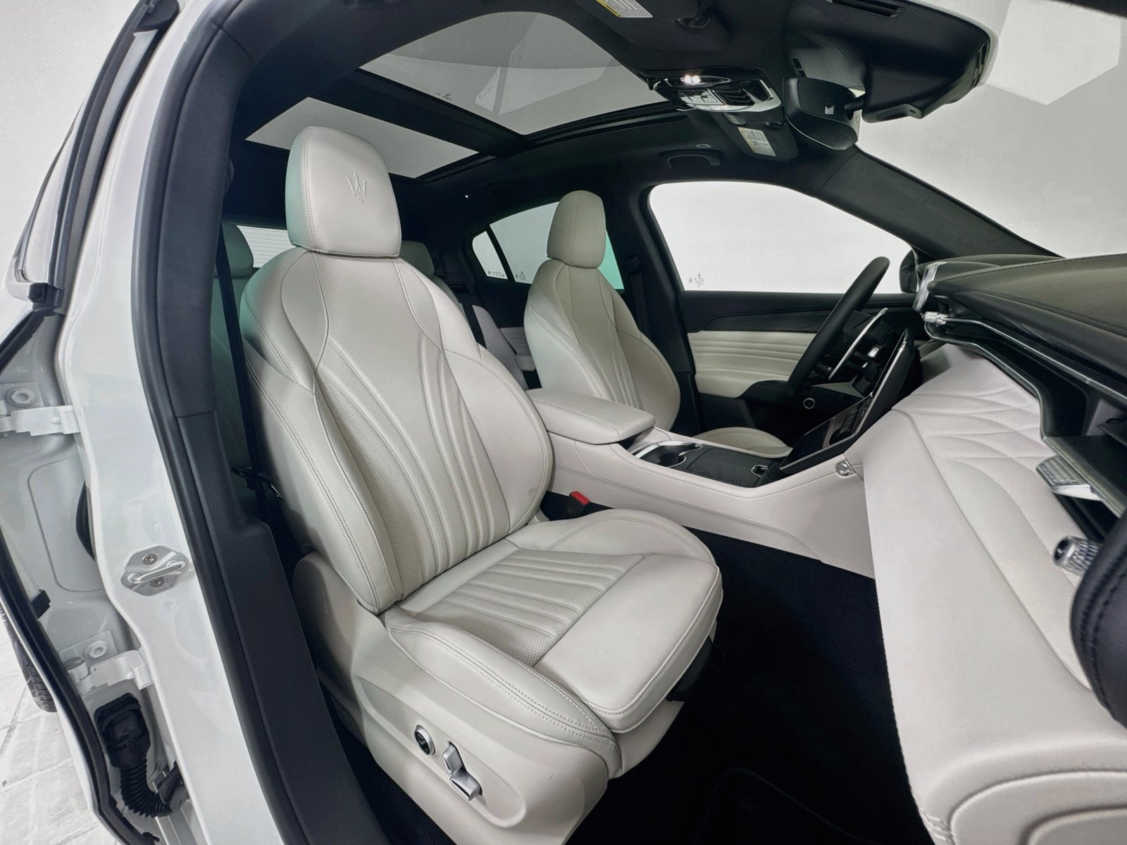 New 2026 Maserati Grecale Modena AWD/4WD image 28