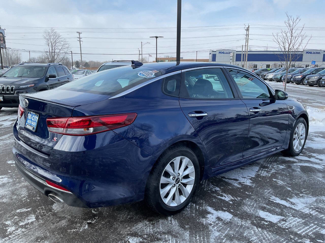 Used 2018 Kia Optima S image 7
