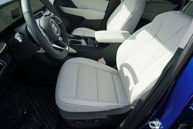 Used 2025 Buick Envision Avenir image 13