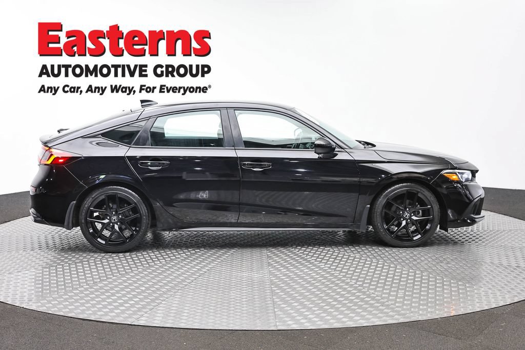 Used 2022 Honda Civic Sport image 4