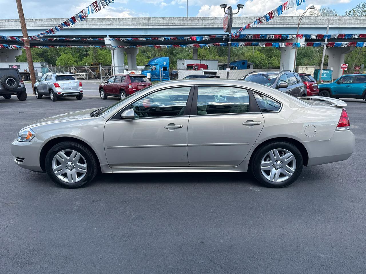 Used 2012 Chevrolet Impala LT FWD image 9