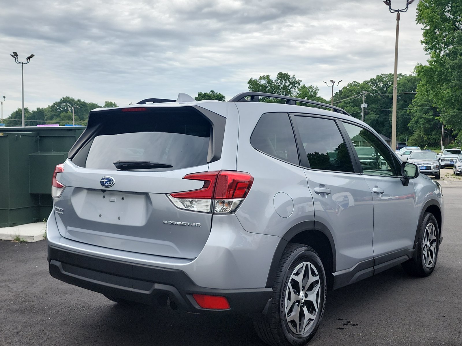 Used 2023 Subaru Forester Premium AWD/4WD image 5