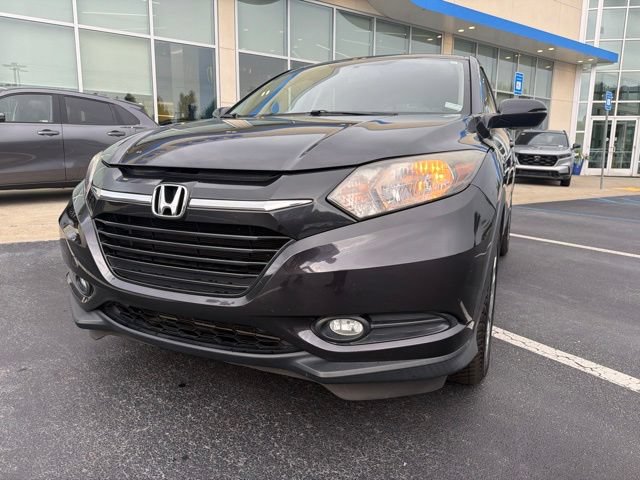 Used 2017 Honda HR-V EX image 2