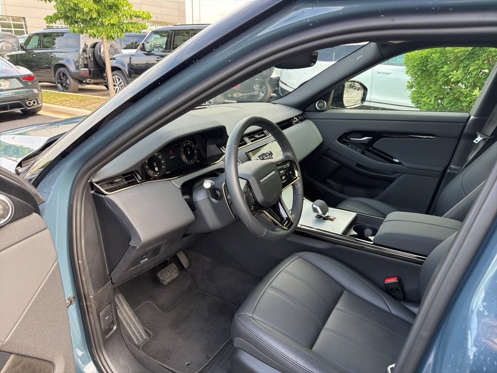 Used 2025 Land Rover Range Rover Evoque S AWD/4WD image 9
