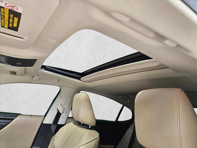 Used 2021 Lexus ES 300h w/ Accessory Package FWD image 15