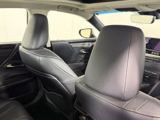 Used 2019 Lexus ES 350 w/ Accessory Package FWD image 26
