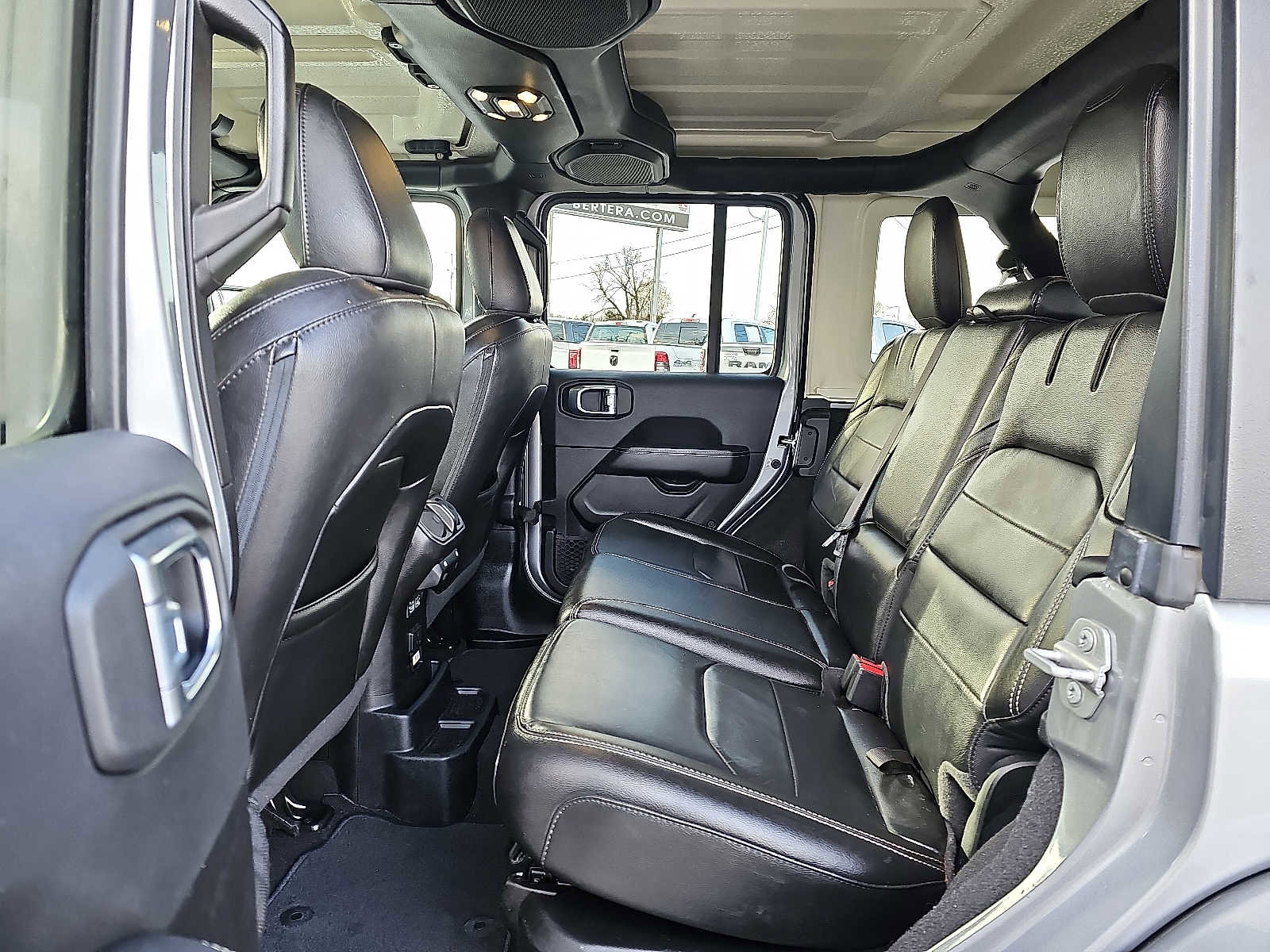 Used 2021 Jeep Wrangler Unlimited Sahara w/ Cold Weather Group image 10