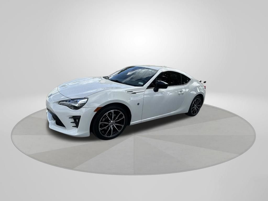 Used 2018 Toyota 86 image 3