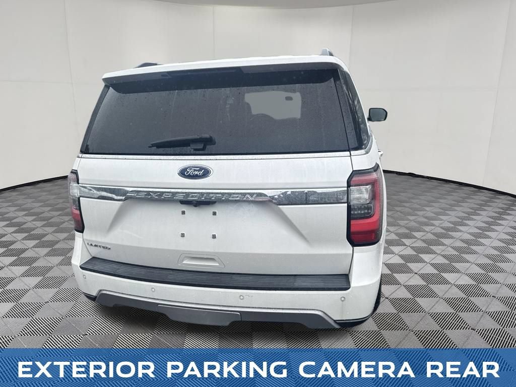 Used 2019 Ford Expedition Limited w/ Equipment Group 302A AWD/4WD image 14