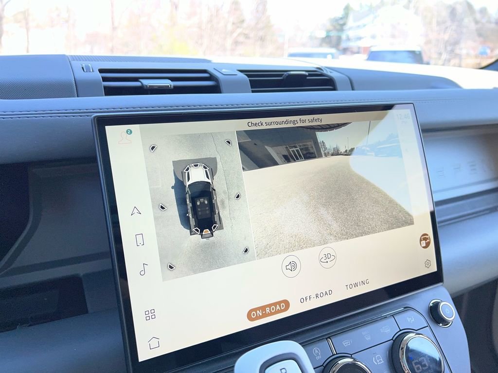 New 2026 Land Rover Defender 110 AWD/4WD image 17