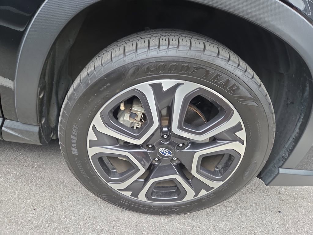 Certified 2023 Subaru Ascent Touring AWD/4WD image 2