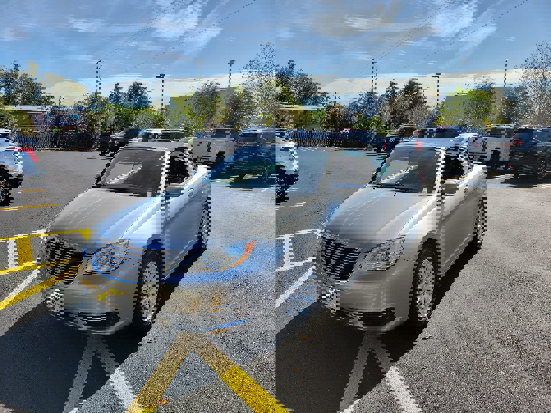 Used 2014 Chrysler 200 Touring image 10