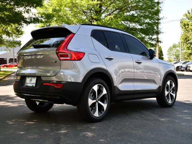 New 2026 Volvo XC40 B5 Plus w/ Protection Package Premier AWD/4WD image 7
