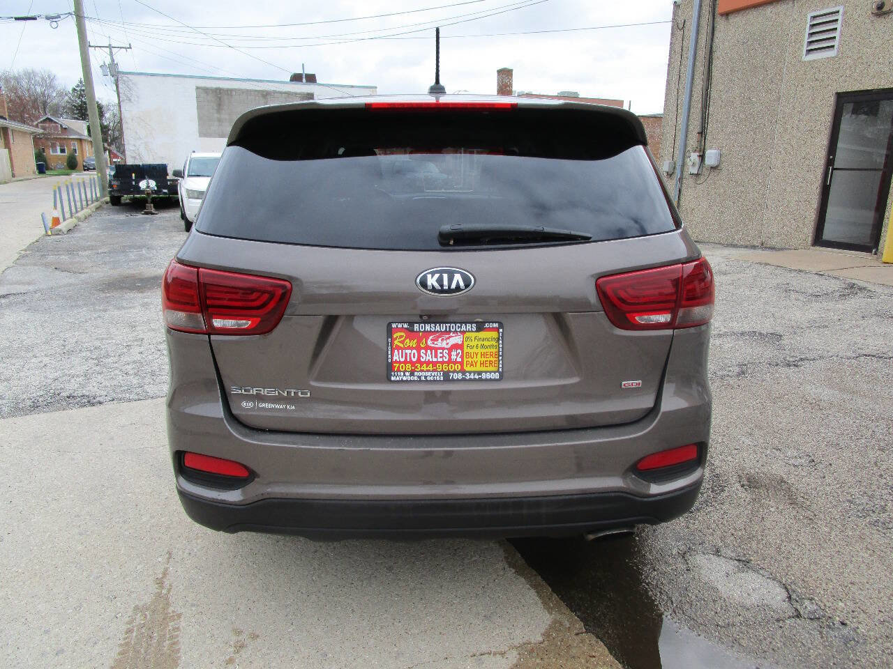 Used 2019 Kia Sorento FWD image 4