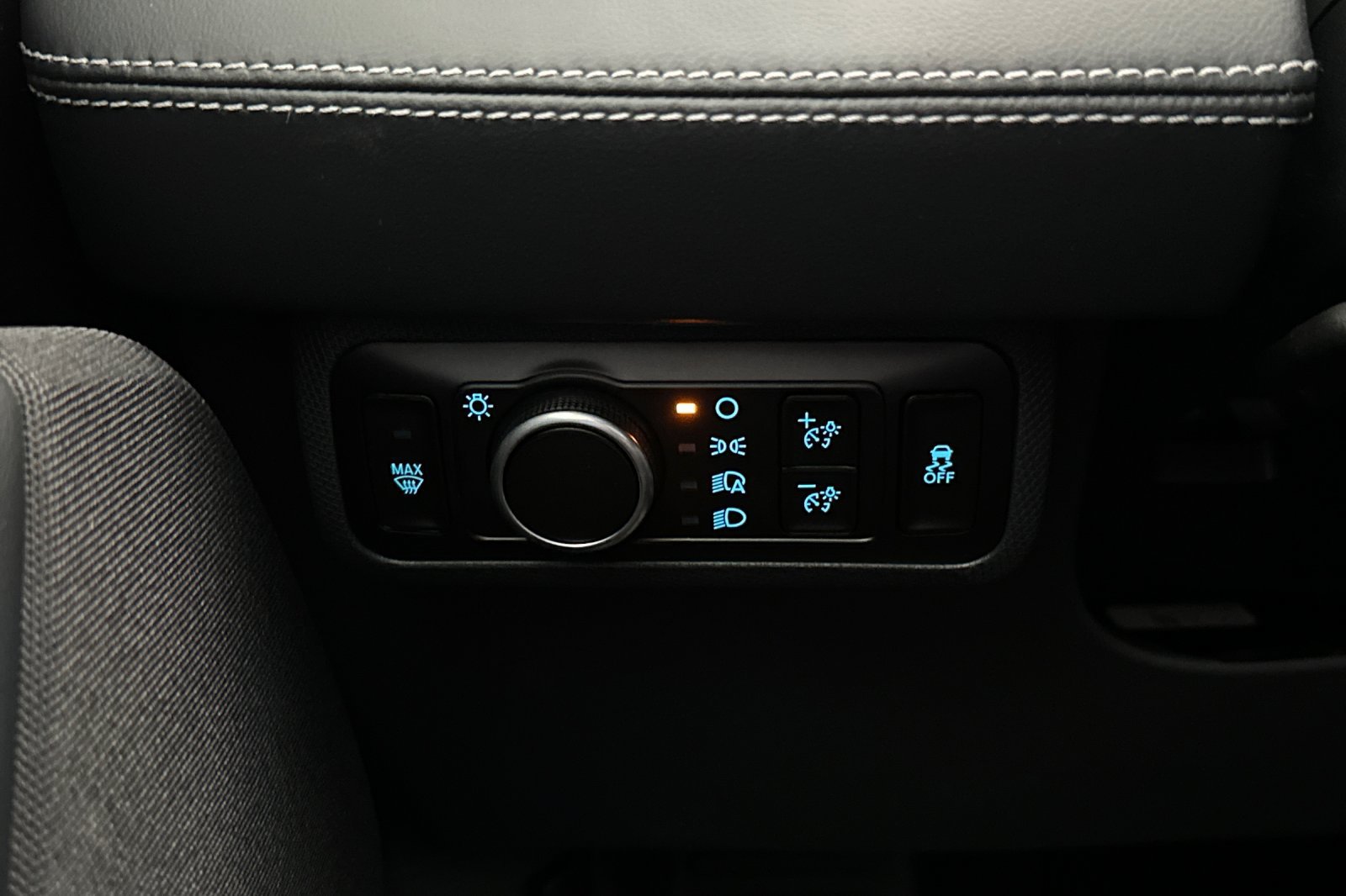 New 2026 Ford Mustang Mach-E Select RWD image 27