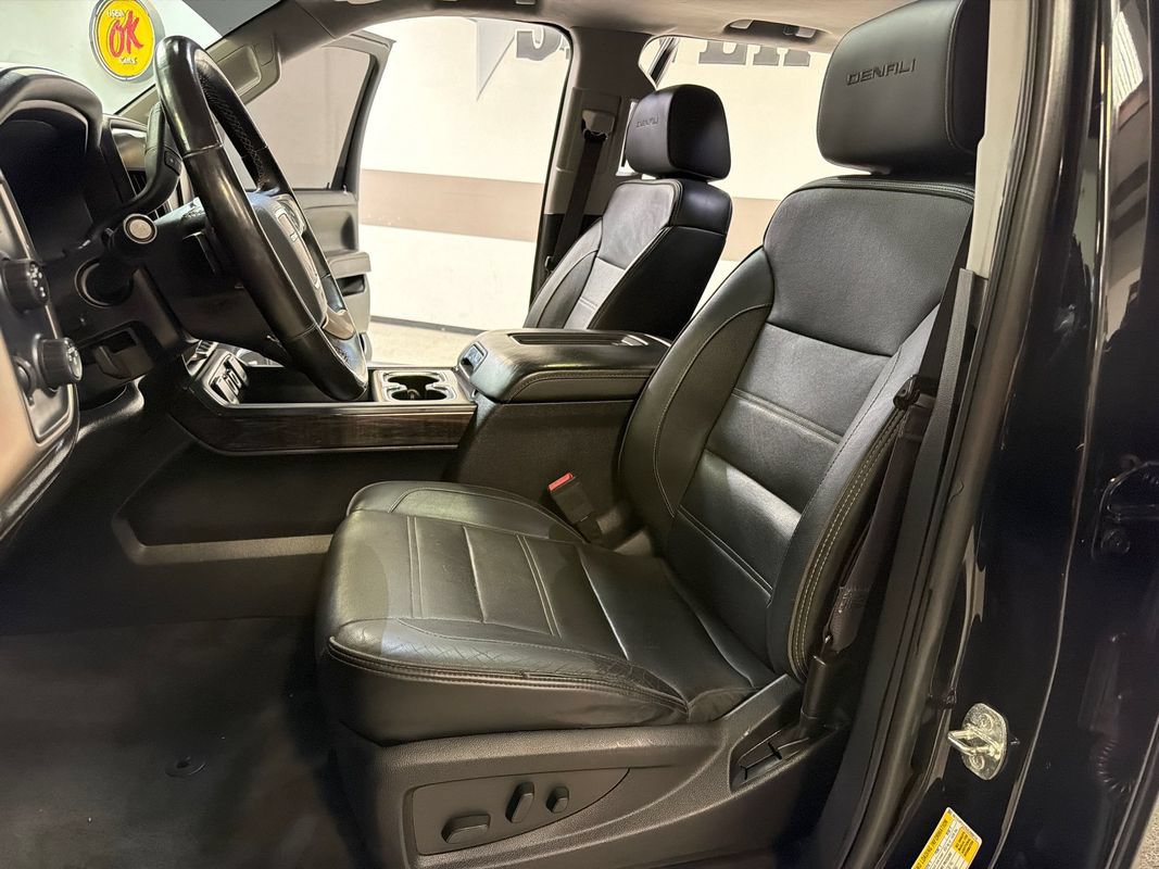 Used 2016 GMC Sierra 1500 Denali w/ Enhanced Driver Alert Package AWD/4WD image 26
