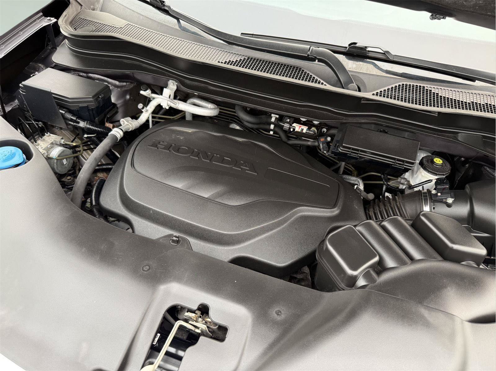 Used 2021 Honda Pilot Elite image 32