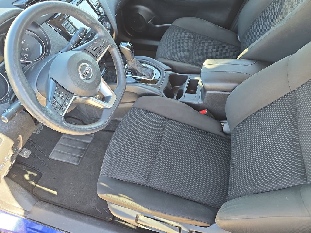 Used 2022 Nissan Rogue Sport S image 16