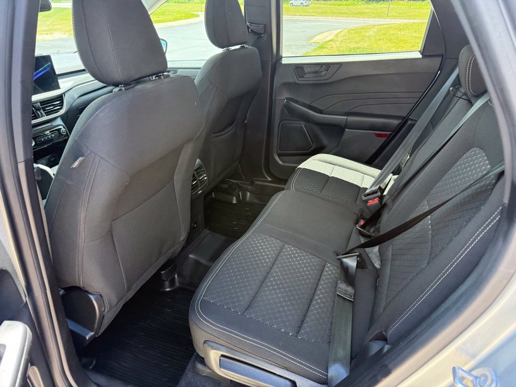 Used 2023 Ford Escape Active w/ Tech Pack #1 AWD/4WD image 18