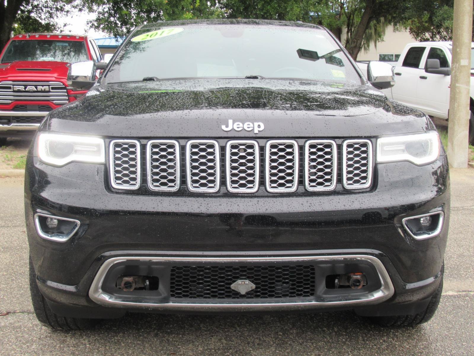 Used 2017 Jeep Grand Cherokee Overland AWD/4WD image 7