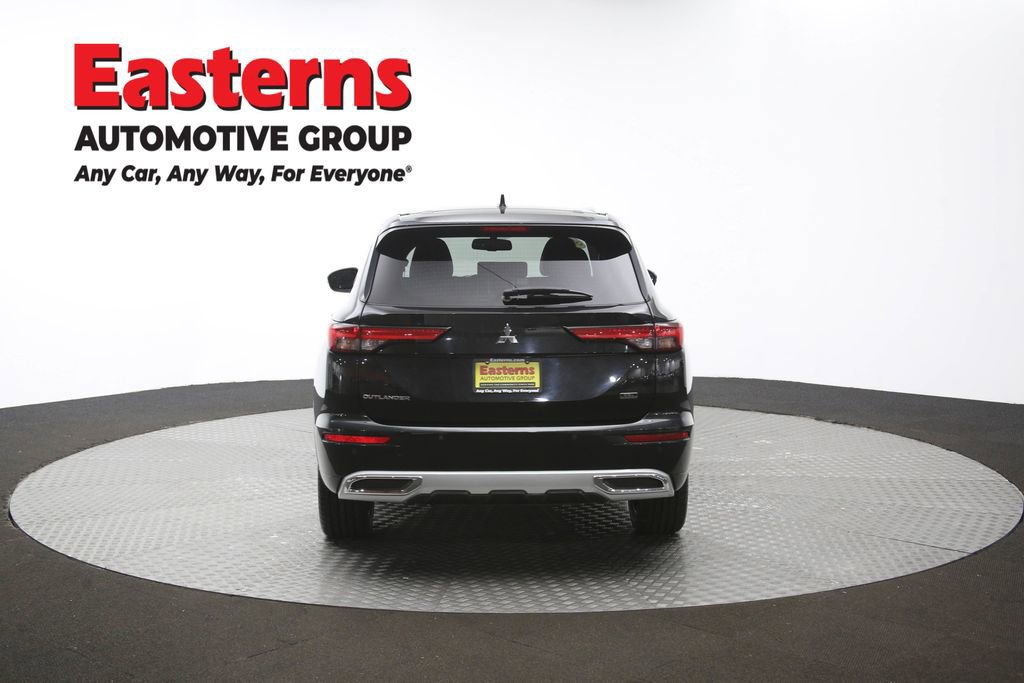 Used 2022 Mitsubishi Outlander SEL image 40